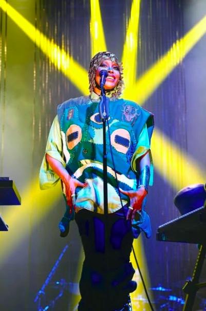 Królowa soulu przerwała koncert. Erykah Badu zachwycona głosem Polki [WIDEO]